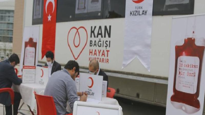 Kızılay’dan “kan parası” iddiasına yanıt: Türk Kızılay, kan bankacılığı faaliyeti için belirli maliyetlere ve giderlere katlanmaktadır