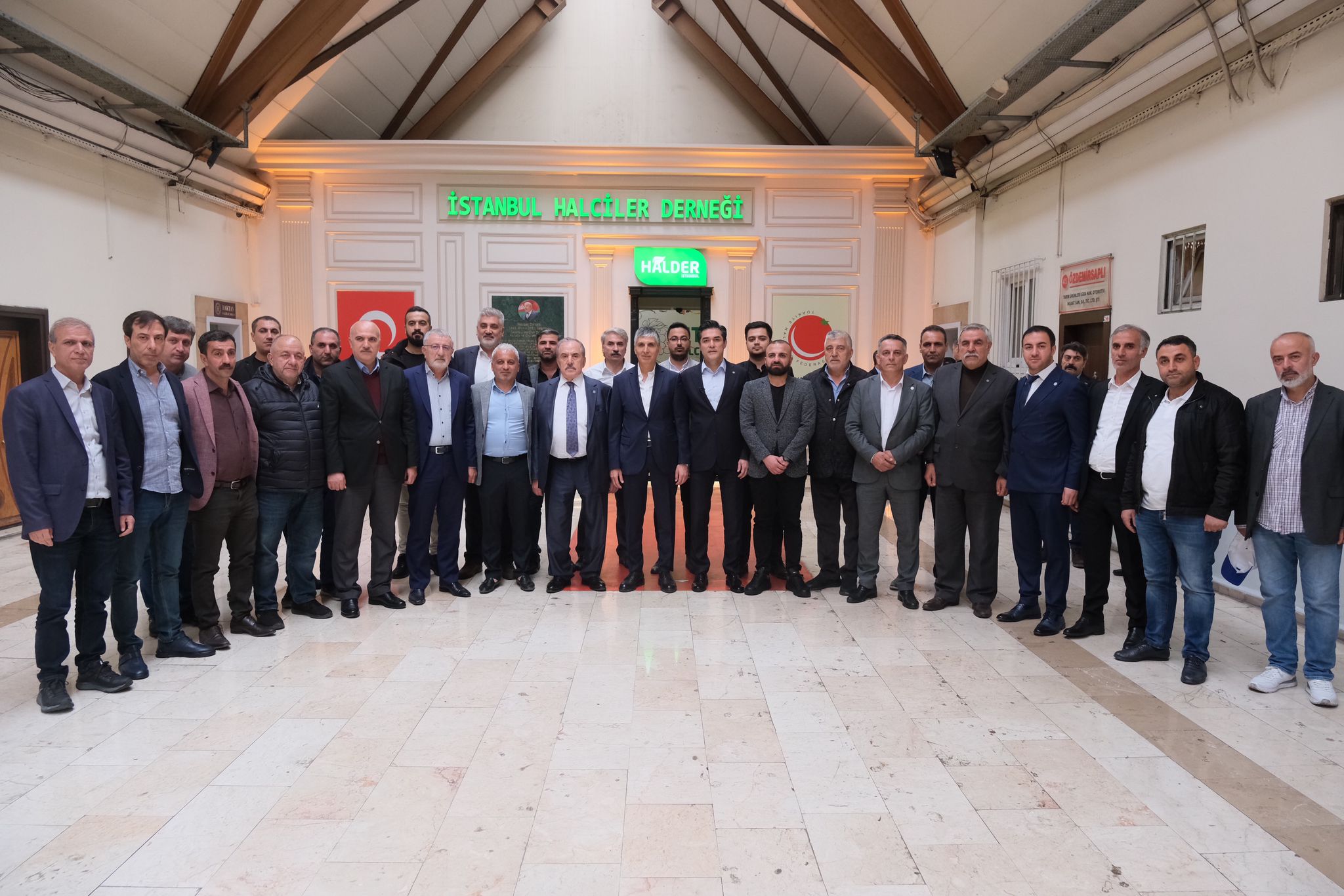 İYİ PARTİ ESENLER İBB HAL ESNAFI İLE BULUŞTU