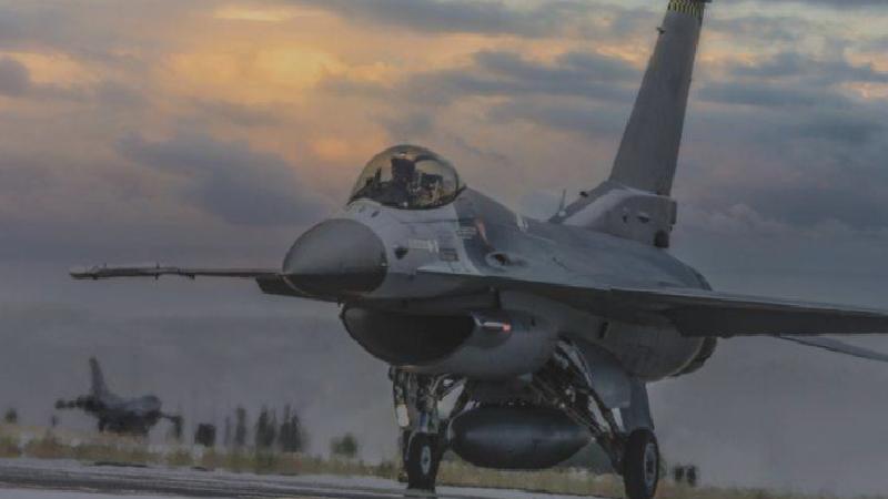 ABD Senatosu Dış İlişkiler Komitesi Başkanı, F-16 satışına verilecek onay için ‘Erdoğan’ın tavrının değişmesi gerektiğini’ söyledi