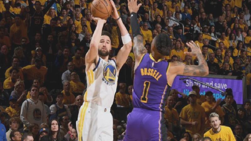 Lakers’ı farklı yenen Warriors seriyi eşitledi