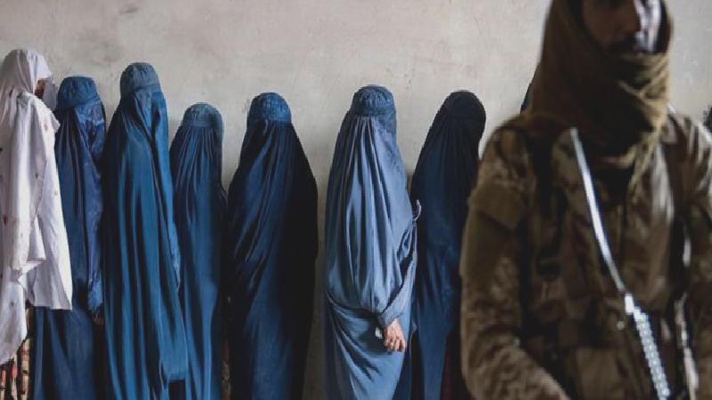 “Taliban’ın kadınlara yönelik uygulamaları insanlık suçudur”