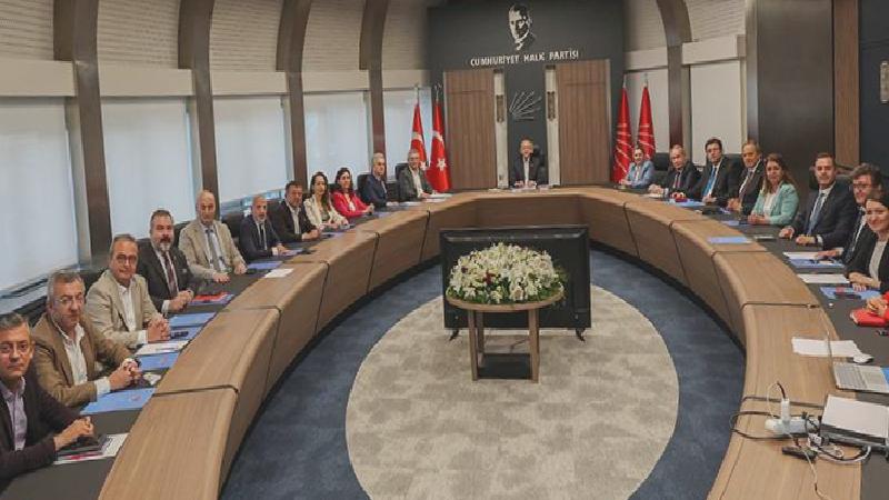 Fehmi Koru: CHP “değişim” geçirirse nasıl bir parti halini alır, bunu biraz daha düşünün isterim