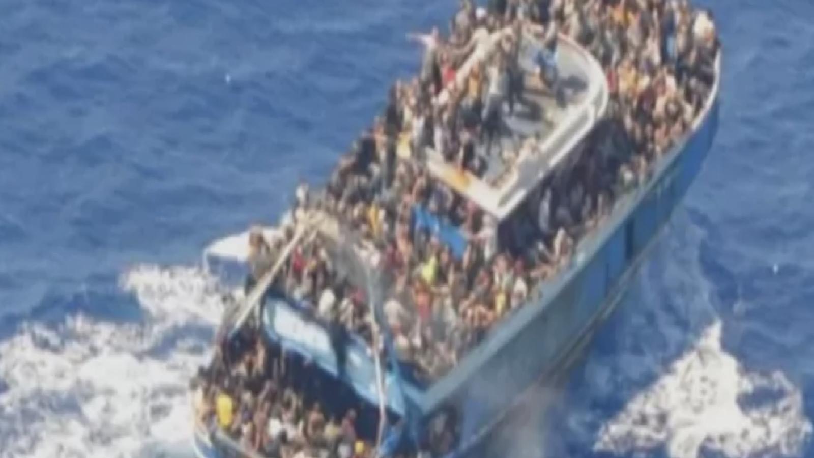 Göçmen teknesi faciası: Yunanistan’ın havadan takip teklifine yanıt vermediği iddia edildi