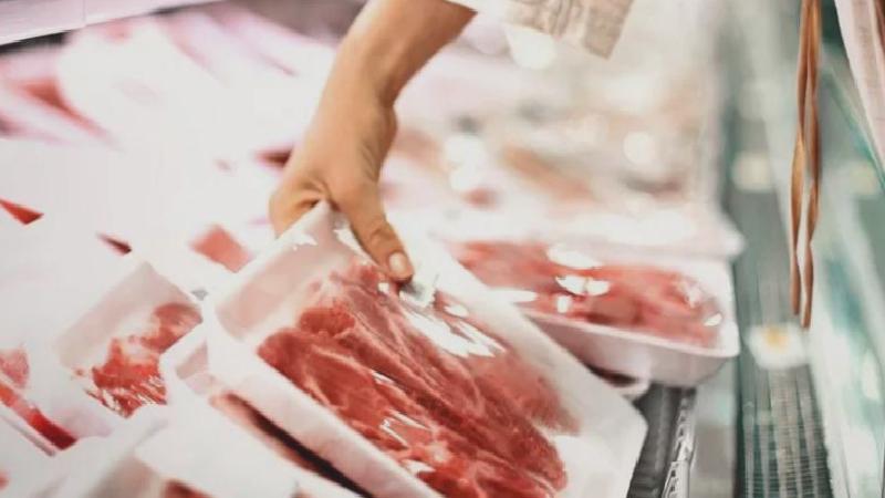 İngiltere’de et, kahve ve peynirlere alarm takan marketler artıyor