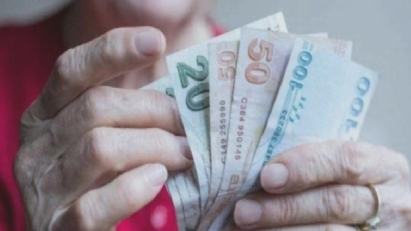Emeklilerin beklentisi yüzde 54 zam