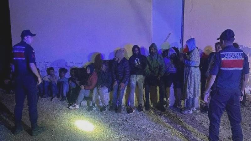 Son iki ayda yaklaşık 36 bin düzensiz göçmen yakalandı, yarısı sınır dışı edildi