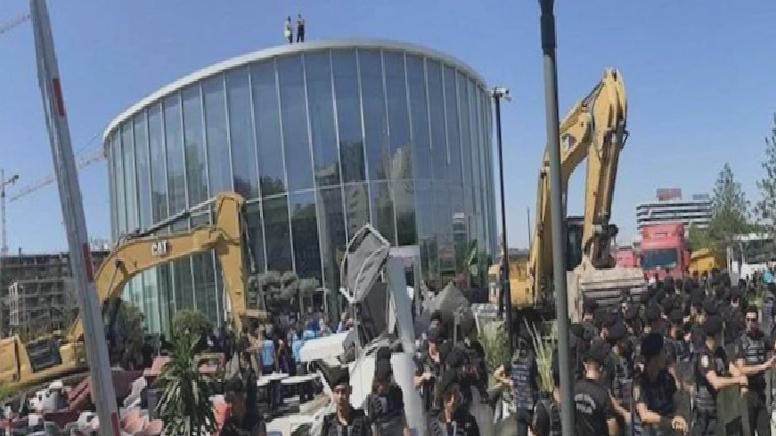 İBB’nin yıkıma gittiği Suudi şirketin kaçak binası için bakanlık “acele kamulaştırma” kararı çıkardı