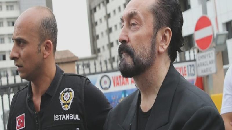 Adnan Oktar dosyasında yeni detaylar; “Çocuk yapmayı yasaklama kararı almıştı, ceza olarak geceleri ormana bıraktırırdı”