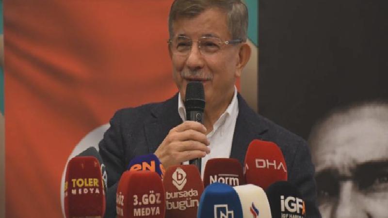 Ahmet Davutoğlu’ndan iktidara: Aileyi korumak için ne yapacaksanız yanınızdayız
