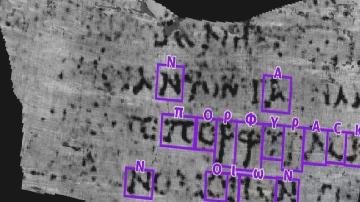 Antik papirüsteki ilk kelime yapay zeka teknolojisiyle deşifre edildi
