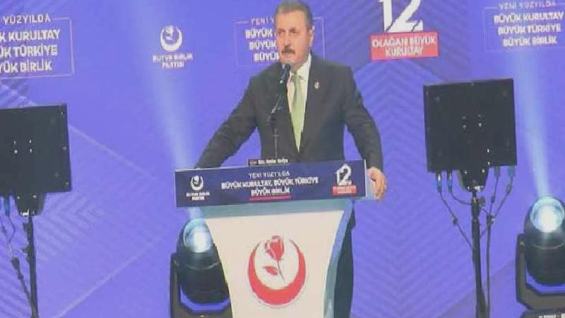 Büyük Birlik Partisi Kurultay’ında arbede: Polis müdahale etti