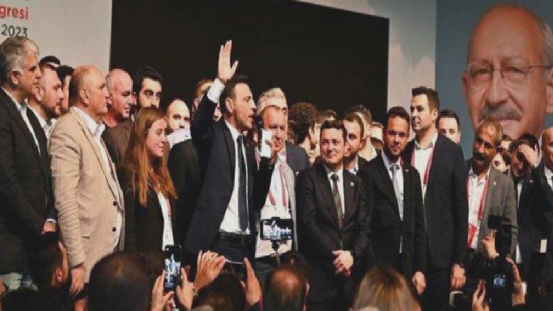 Ekrem İmamoğlu’nun desteklediği Özgür Çelik’in CHP İstanbul Şehir Başkanı seçilmesi, partinin kentteki dengelerini nasıl etkileyebilir?