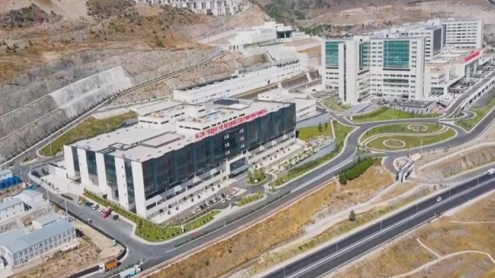 İzmir İl Hastanesi, hasta kabulüne başlıyor