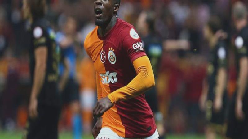 Old Trafford’da Okan Buruk’un silahı Zaha!