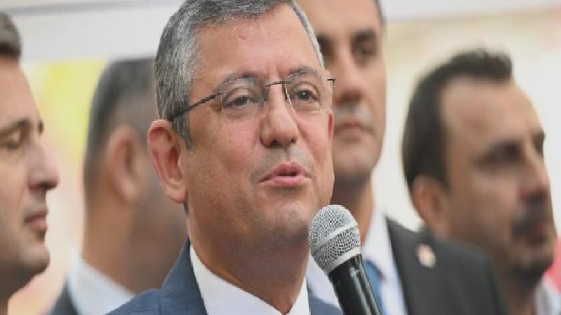 Özgür Özel’den ‘delege’ açıklaması: Ne karar vermesi gerekiyorsa o kararı verir, arkasında durur