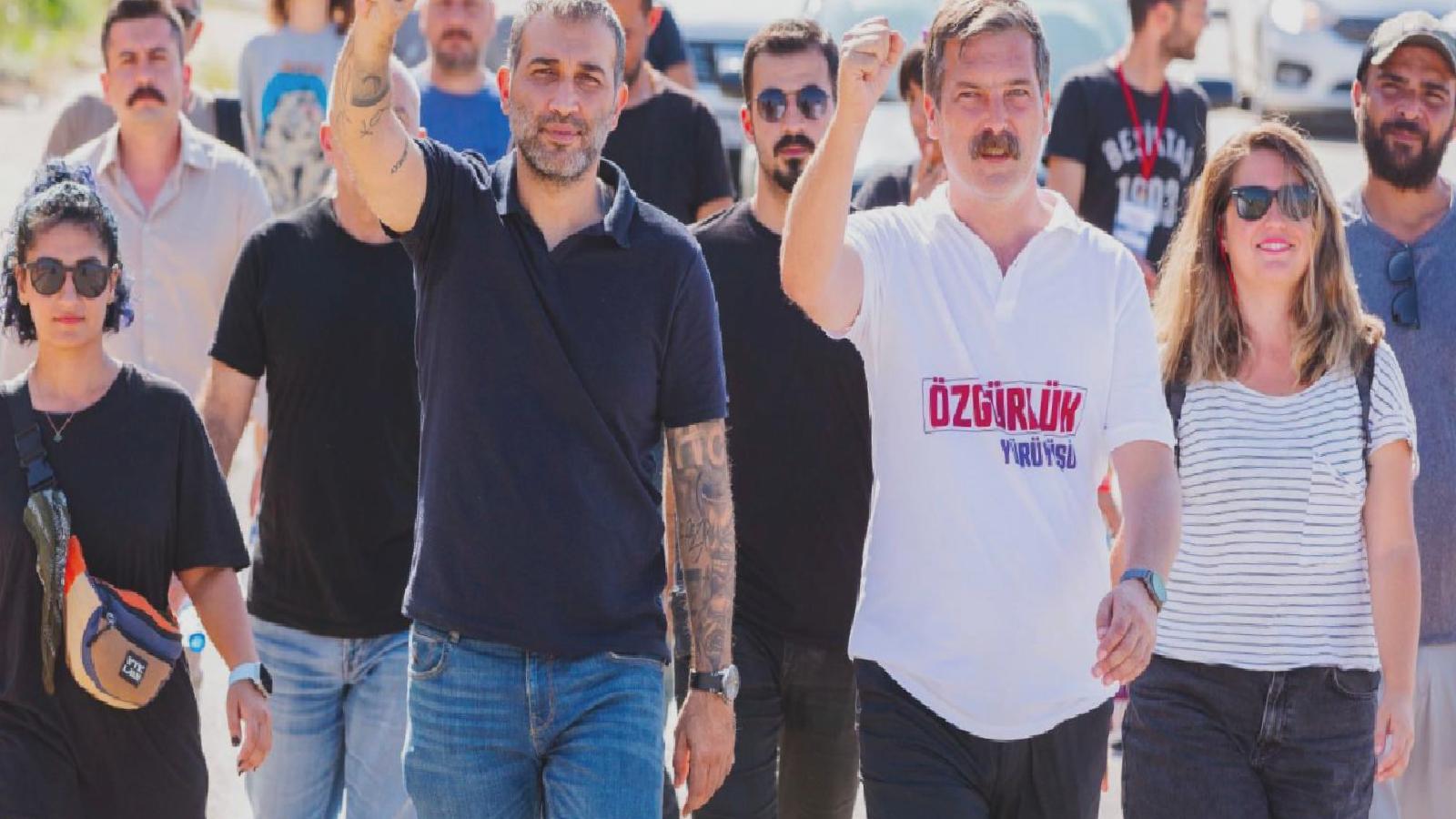 Özgürlük Yürüyüşü dördüncü gününde: Yürüyüşe, Genel Başkan Yardımcısı Barış Atay ve depremde yakınlarını kaybeden aileler de eşlik etti