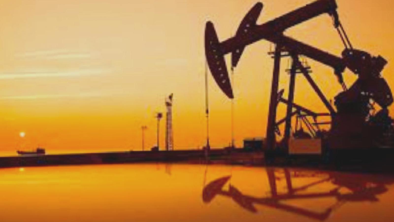 Petrol haftaya düşüşle başladı
