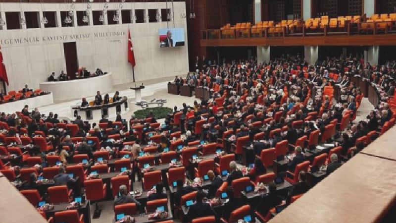 ‘Suriye’deki üniversitelere denklik verildi’ iddiası Meclis gündeminde