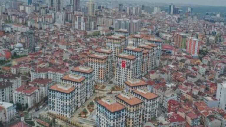 Buğra Gökce’den “kentsel dönüşüm yasası” eleştirisi: Lüks konut üretmenin ve kent rantı aktarımının yeni bir enstrümanı