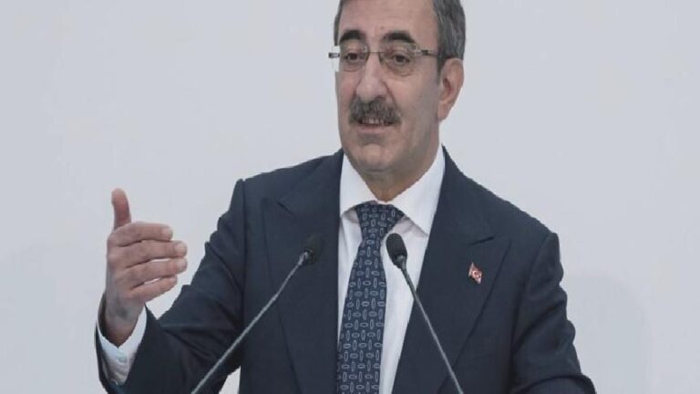 Cumhurbaşkanı Yardımcısı Yılmaz’dan memur mşı ve emekli aylığına zam açıklaması