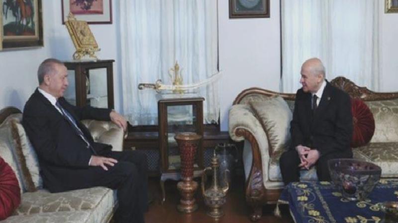 Fehmi Koru: “AK Parti MHP’yi sırtından atmak istiyor” diyenler var, ben ise “Siyam ikizleri zor kopar” diyorum