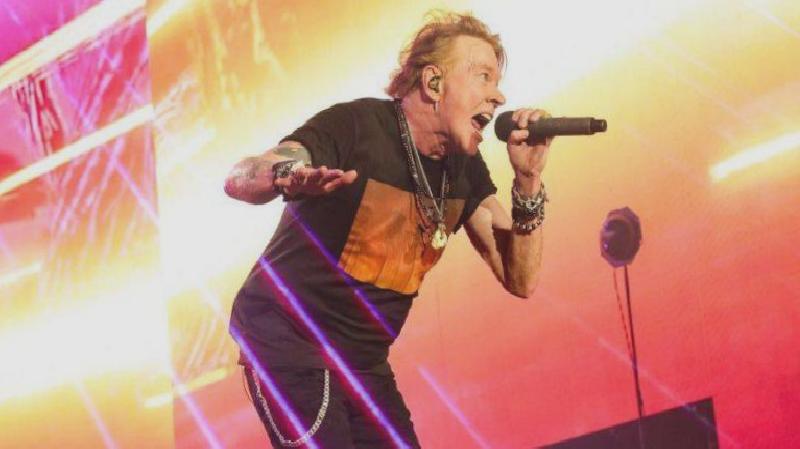Guns N’Roses’ın solisti Axl Rose’a cinsel saldırı ve darp suçlamasıyla dava açıldı