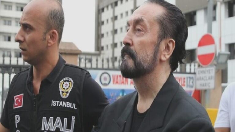 AKP MKYK üyesine Adnan Oktar soruşturması