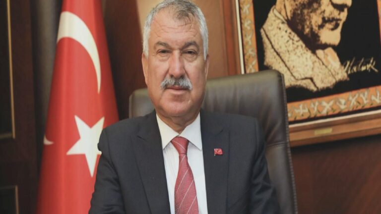 Özel’le görüşen Zeydan Karalar, yeniden Adana’ya talip