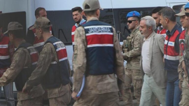 Selçuk Mızraklı’ya yeniden aynı ceza verildi, avukatı “Bu, mahkemenin verdiği bir karar değil” dedi