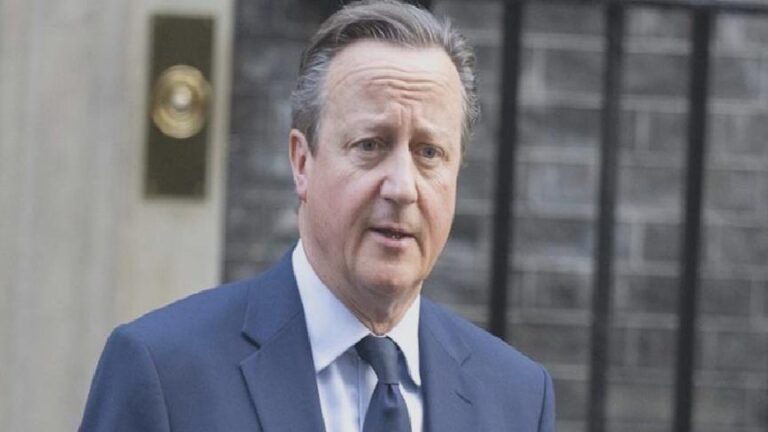 Britanya Dışişleri Bakanı Cameron: Husileri vurmaktan başka seçeneğimiz yoktu