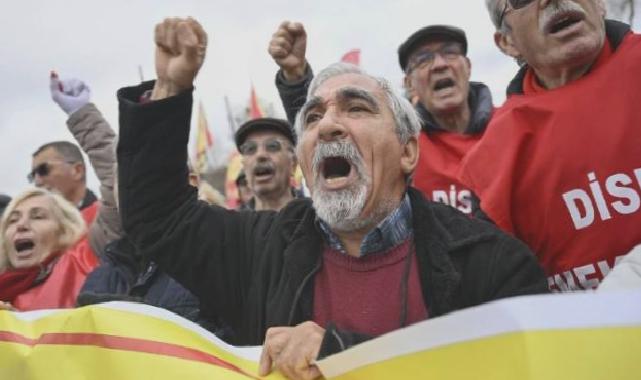 Ahmet Taşgetiren: Şükredin ki emekliler eylem yapmıyor, yapsaydın herhalde “Asrın Yürüyüşü” olurdu!