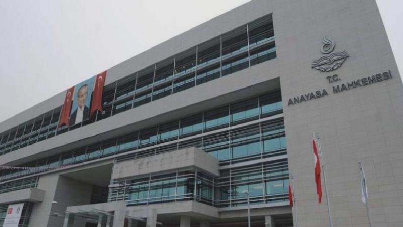 AYM, İlk Cumhurbaşkanlığı Kararnamesinin bazı maddelerini iptal etti