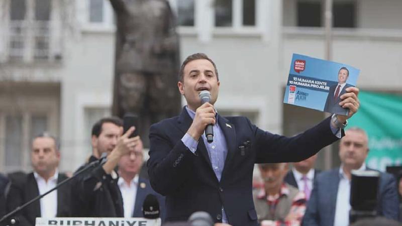CHP’nin Balıkesir adayı “Şeytanın bile aklına gelmeyecek bir yönteme başvurdular” diye sitem etti: Pusulada iki “Ahmet Akın”!