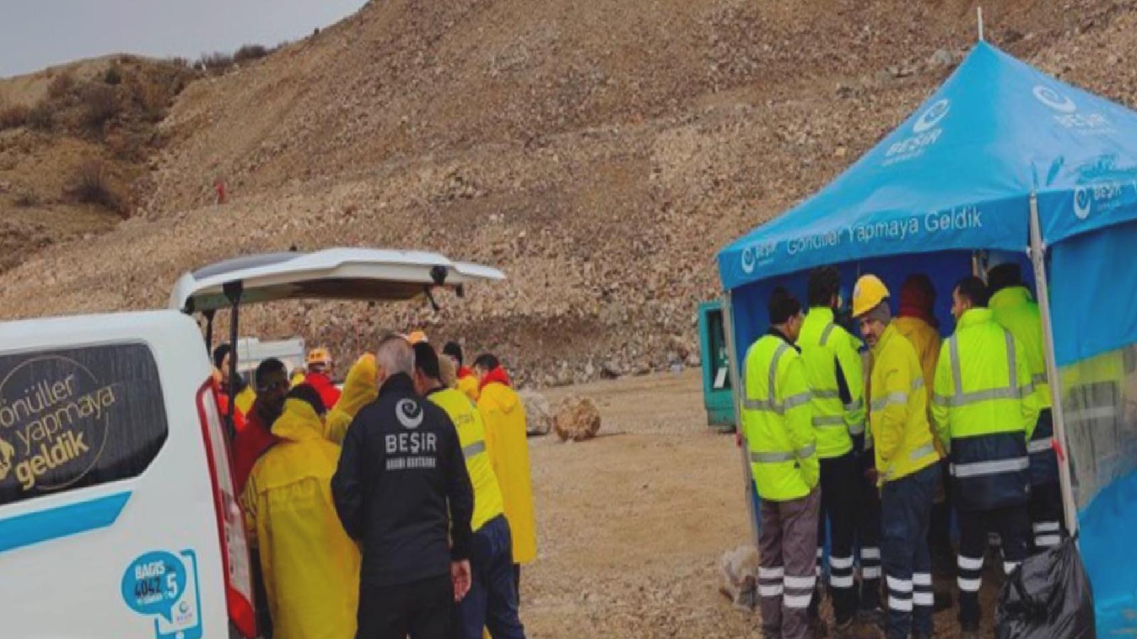 Valilik, İliç’teki maden bölgesine girişi yasaklama kararı almıştı: Beşir Derneği alana çadır kurdu