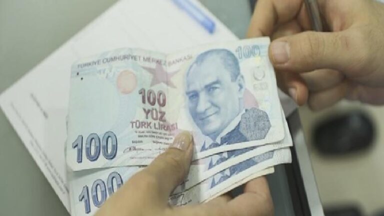 Yeni Şafak yazarı: Memurlara 3600 ek gösterge söylediği söz tutulmalı