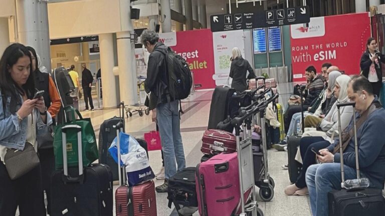 İran-İsrail gerginliği hava trafiğini felç etti: “11 Eylül saldırılarından bu yana yaşanan en büyük aksaklık”