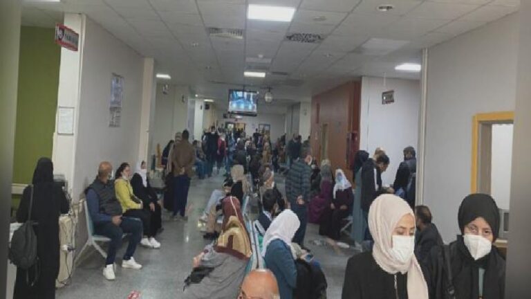 Sağlığa erişim alarm veriyor: Türkiye’de 100 bin kişiye düşen hekim sayısı dünyanın çok gerisinde