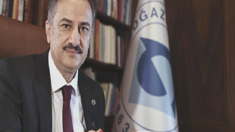 Boğaziçi Üniversitesi Rektörü Prof. Dr. Mehmet Naci İnci, Turkcell’in yönetimine girdi