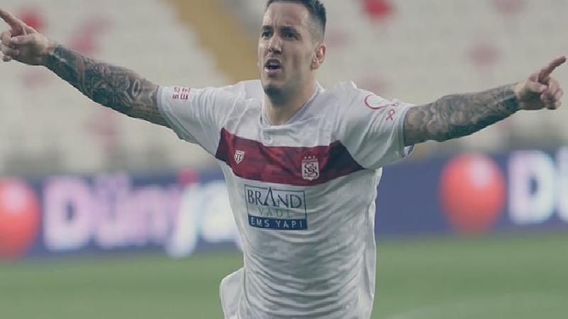 Bülent Uygun’dan Manaj açıklaması: 2-3 takımdan teklif geldi