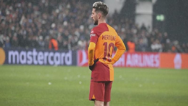 Galatasaray’da Dries Mertens’in geleceği belirlendi!