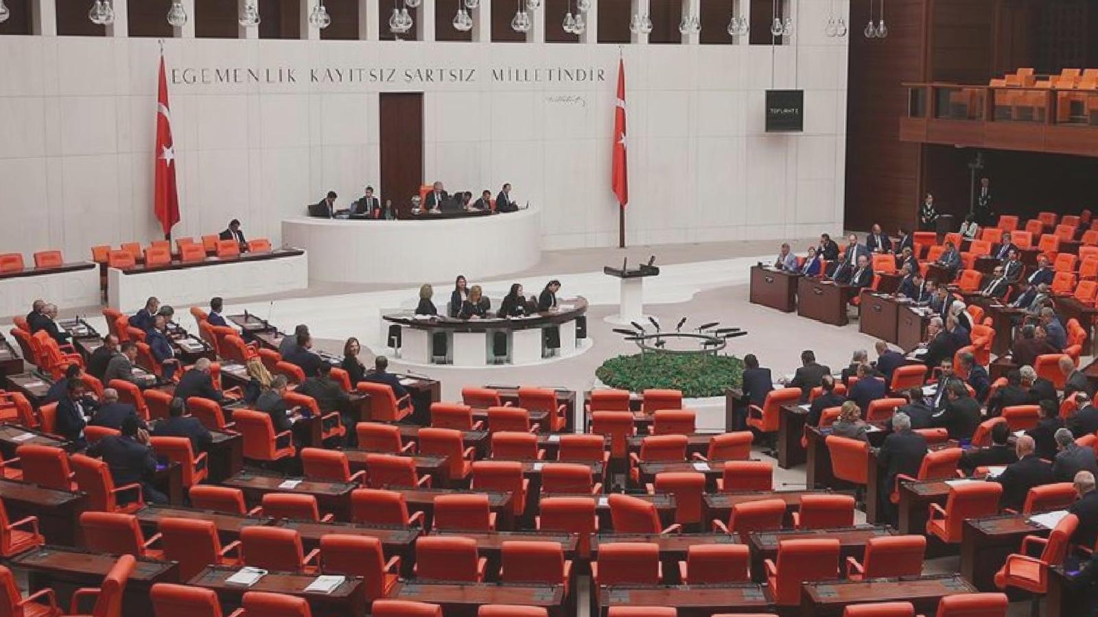 Meclis’te entübe edilen diyaliz hastaları tartışması | Günaydın: CHP’li hekim milletvekillerinin hastanelere girmesi engelleniyor, ne gizliyorsunuz?