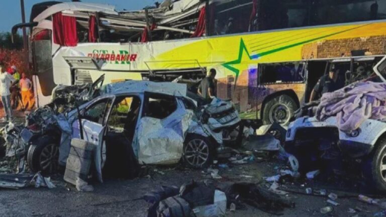 Mersin’deki kazaya karışan otobüsün sürücüsü tutuklandı