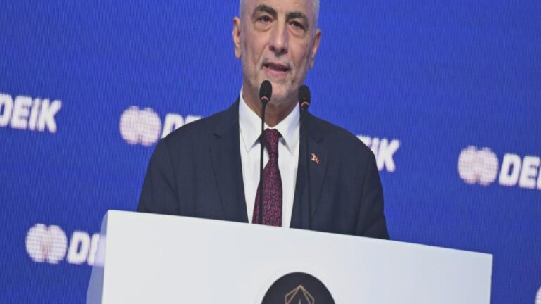 Ticaret Bakanı Bolat, Türkiye’nin İsrail ile ticareti durdurmasını değerlendirdi: Dünyada bir ilk; insani ve vicdani hareketin öncüsü olduk