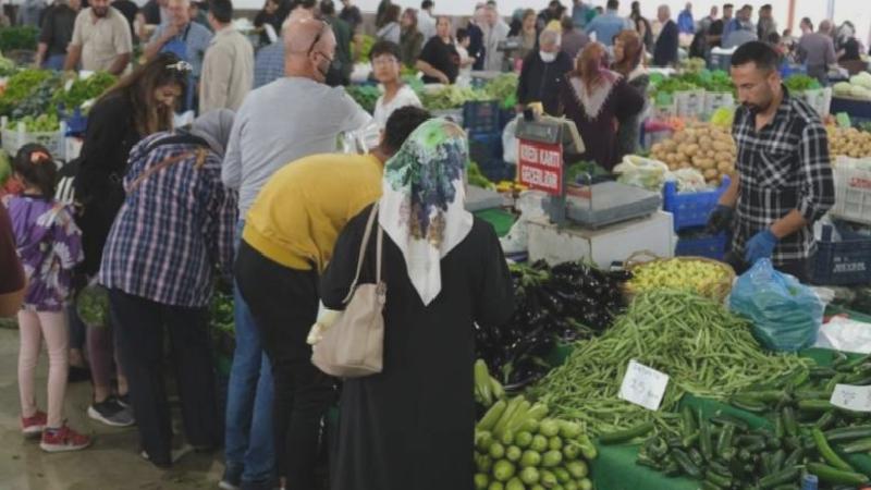 Borçlanma artarken, asgari ücrete ara zam çağrıları kulak ardı ediliyor