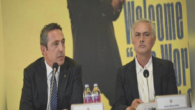 Jose Mourinho: Fenerbahçe’ye imza atmadan önce ne Aziz Yıldırım’dan ne de başka birisinden izin aldım!
