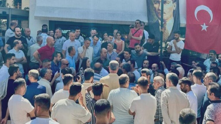 Manisa’da vatandaşlardan TOKİ tepkisi: CHP’ye oy verdik, devlet bizi cezalandırıyor