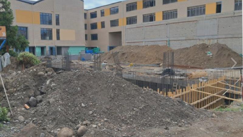 İlkokul bahçesine bakanlık binası yapılmasına tepki: “Çocuklar dışarıyı bile göremeyecekler”