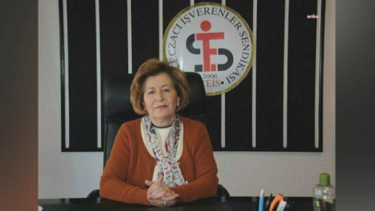 TEİS Genel Başkanı Saydan: Hızla artan eczacılık fakülteleri mesleğin geleceğini tehdit ediyor