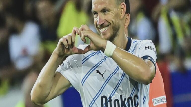 Edin Dzeko bu sezon bir ilki yaşadı