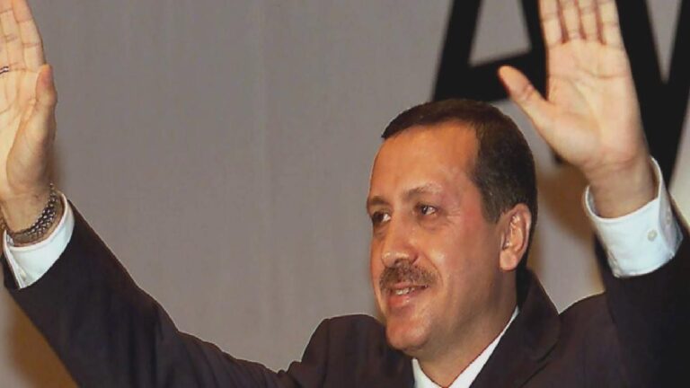 Ertuğrul Özkök: Bir mahalleli anlatıyor; AKP’nin kurulduğu o otelde bugün neler konuşuluyor?